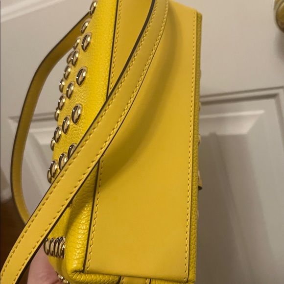 Michael Kors Gold Studded Yellow Shoulder Bag - Picture 4 of 5